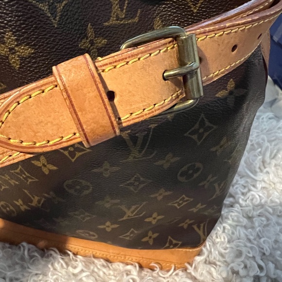 Louis Vuitton Noe Monogram Bucket shoulder bag - Picture 12 of 15